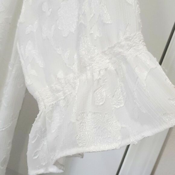 Honey Belle Womans, Floral Lace Blouse, Size 3X - Picture 6 of 6